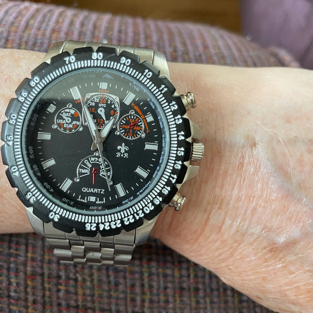 B&R Mens Stainless Steel Quartz Watch - Picture 3 of 8